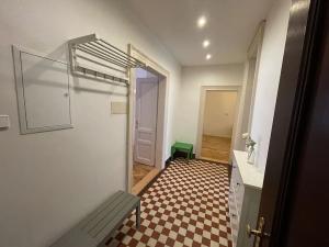 Pronájem bytu 4+1, Praha - Smíchov, Na bělidle, 109 m2