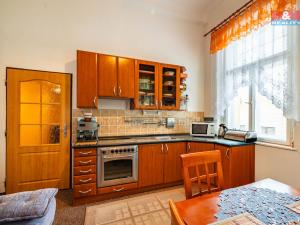 Prodej bytu 2+1, Mariánské Lázně, Třebízského, 82 m2