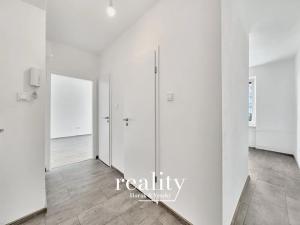 Prodej bytu 2+1, Znojmo, Pražská sídl., 53 m2