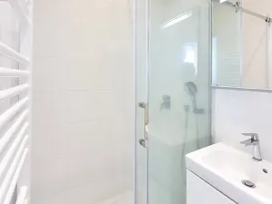Pronájem bytu 2+kk, Praha - Podolí, Levá, 45 m2