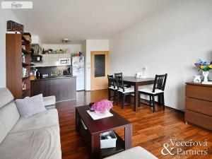 Pronájem bytu 2+kk, Praha - Čakovice, Marie Podvalové, 58 m2