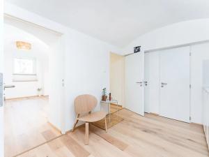 Pronájem komerční nemovitosti, Praha - Vinohrady, Mánesova, 14 m2