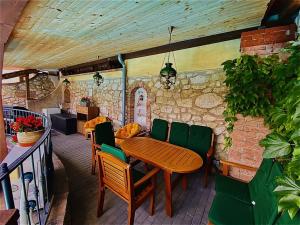 Prodej vinného sklepa, Mikulov, Na Jámě, 560 m2