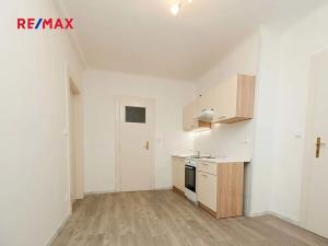 Pronájem bytu 1+1, Praha - Dejvice, Jugoslávských partyzánů, 47 m2