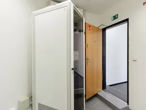 Pronájem kanceláře, Brno, 192 m2