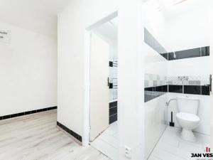 Pronájem bytu 2+1, Praha - Čakovice, Kysucká, 56 m2