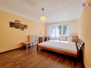 Pronájem bytu 2+1, Karlovy Vary, Sládkova, 54 m2