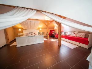 Prodej ubytování, Nové Hrady, 880 m2