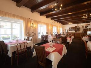 Prodej ubytování, Nové Hrady, 880 m2