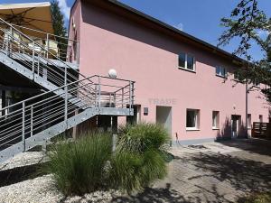Pronájem obchodního prostoru, Strakonice, Bezděkovská, 20 m2