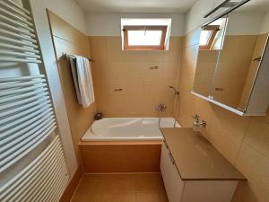 Pronájem bytu 3+1, Děčín, Vítězství, 59 m2