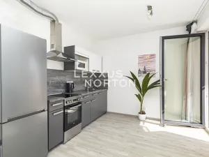 Prodej bytu 1+kk, Praha - Vysočany, Strnadových, 34 m2