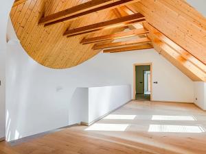 Prodej rodinného domu, Lhotka, 600 m2