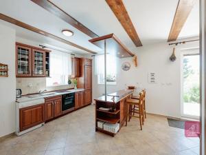 Prodej rodinného domu, Rovečné, 132 m2