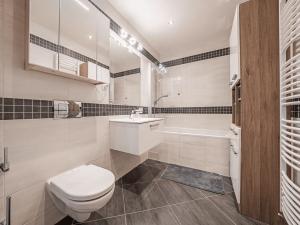 Prodej bytu 2+kk, Praha - Holešovice, Jateční, 62 m2