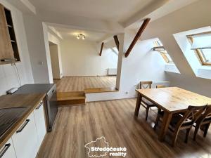 Pronájem bytu 3+1, Praha - Žižkov, Lucemburská, 100 m2