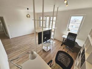 Pronájem bytu 2+kk, Praha - Žižkov, V zahrádkách, 56 m2