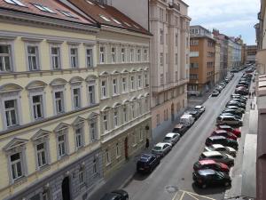 Pronájem bytu 2+kk, Praha - Holešovice, Dobrovského, 40 m2