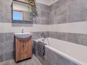 Prodej bytu 3+kk, Kolín, Funkeho, 71 m2