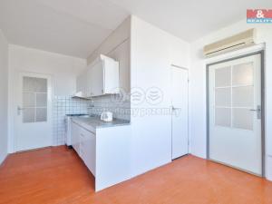 Prodej bytu 2+1, Přelouč, náměstí 17. listopadu, 59 m2