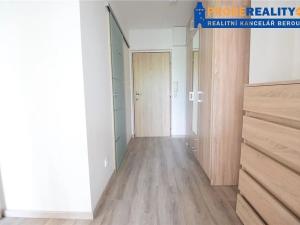 Pronájem bytu 2+kk, Králův Dvůr, Nad Stadionem, 40 m2