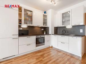 Prodej bytu 4+kk, Praha - Strašnice, Zvěřinova, 84 m2