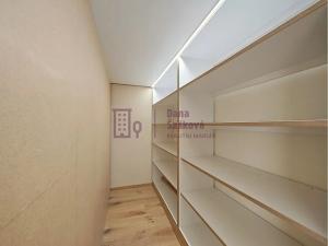 Pronájem bytu 1+kk, Jindřichův Hradec, Panská, 34 m2