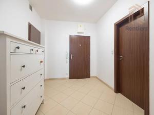 Pronájem bytu 2+kk, Praha - Vysočany, Pod Harfou, 60 m2
