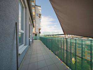 Pronájem bytu 2+kk, Praha - Vysočany, Pod Harfou, 66 m2