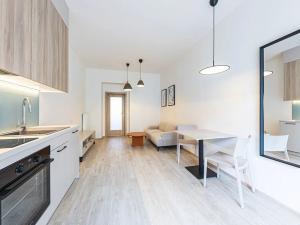 Pronájem bytu 2+kk, Praha - Nusle, Svatoslavova, 44 m2