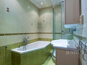 Pronájem bytu 2+1, Uherské Hradiště, Štěpnická, 61 m2