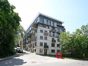 Pronájem garážového stání, Praha - Košíře, Musílkova, 12 m2
