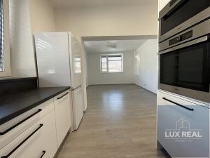 Prodej bytu 2+kk, Střelice, Brněnská, 54 m2
