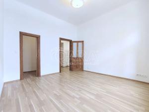 Pronájem bytu 2+kk, Praha - Holešovice, Milady Horákové, 51 m2
