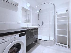 Pronájem bytu 2+kk, Praha - Holešovice, Milady Horákové, 51 m2