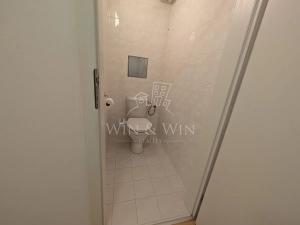 Prodej bytu 1+kk, Praha - Běchovice, Českobrodská, 83 m2