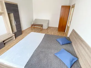 Pronájem bytu 2+kk, Praha - Hostivař, plukovníka Mráze, 40 m2