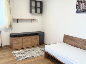 Pronájem bytu 1+kk, Roztoky, 12 m2