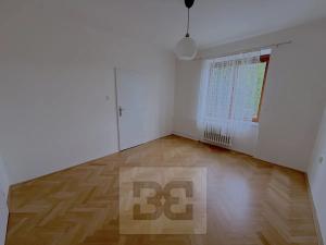 Pronájem bytu 2+1, Praha - Žižkov, Pod lipami, 53 m2