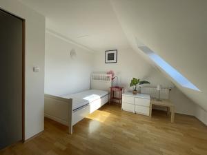 Pronájem rodinného domu, Praha - Řepy, Na Fialce I, 245 m2