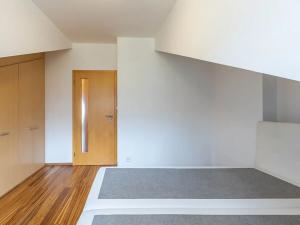 Pronájem bytu 2+kk, Praha - Žižkov, Radhošťská, 67 m2