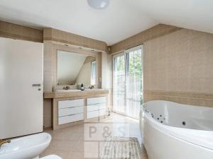 Prodej rodinného domu, Průhonice, Pod Valem II., 332 m2