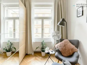 Pronájem bytu 2+kk, Praha - Vinohrady, Rumunská, 45 m2