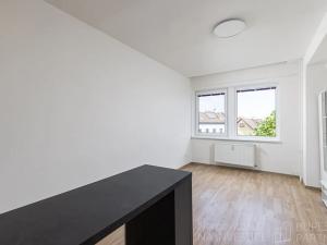 Pronájem bytu 1+kk, Praha - Jinonice, Peroutkova, 28 m2