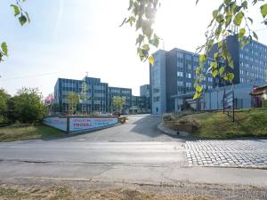 Pronájem bytu 1+kk, Praha - Jinonice, Peroutkova, 28 m2
