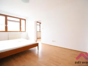 Pronájem bytu 2+kk, Praha - Zbraslav, Aleny Santarové, 41 m2