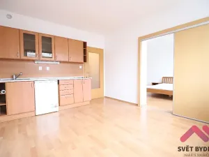 Pronájem bytu 2+kk, Praha - Zbraslav, Aleny Santarové, 41 m2
