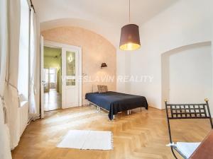 Pronájem bytu 4+kk, Praha - Malá Strana, Malostranské náměstí, 108 m2