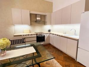 Pronájem bytu 4+kk, Praha - Malá Strana, Malostranské náměstí, 108 m2