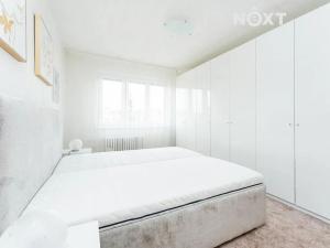 Pronájem bytu 3+1, Praha - Vokovice, Evropská, 68 m2